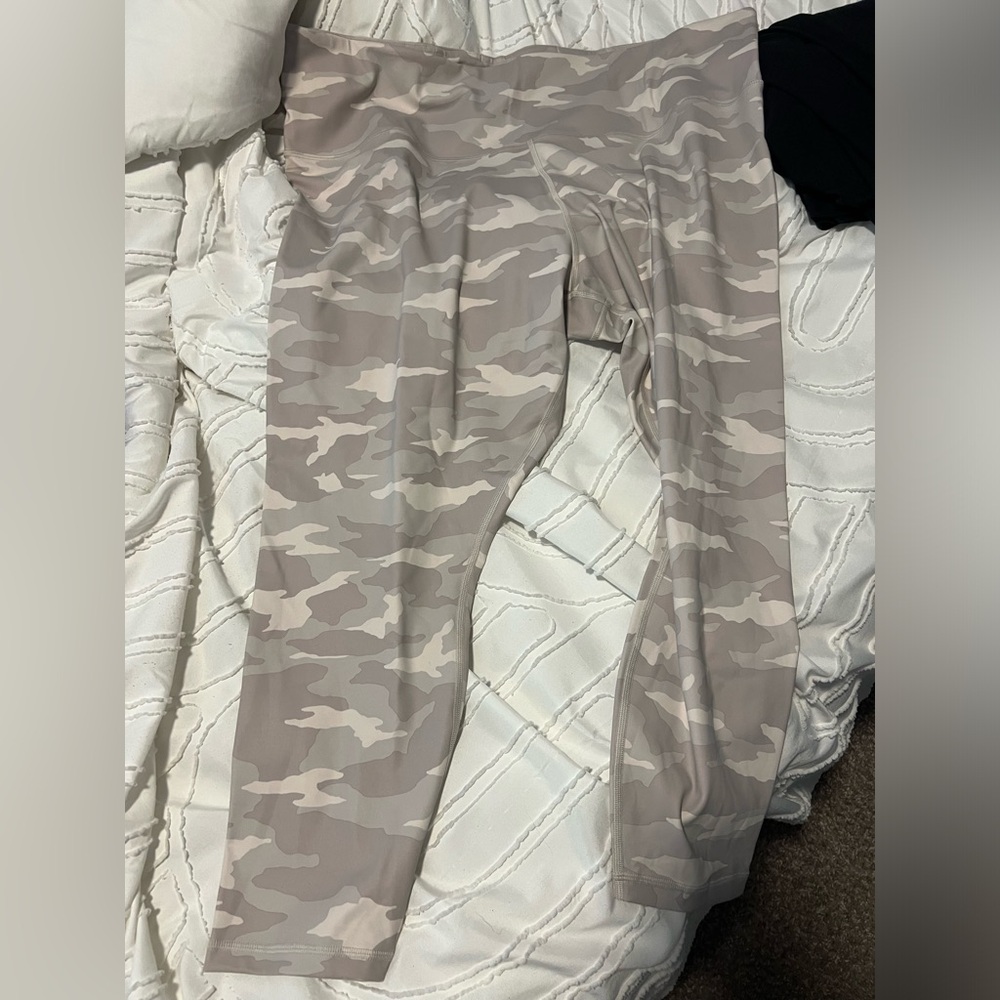 Athleta elation leggings